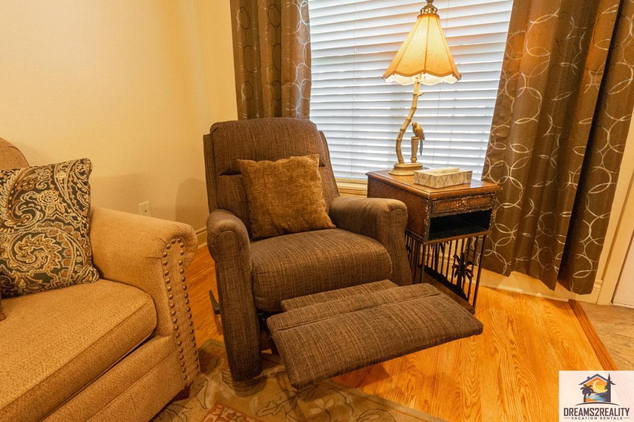 1Bd King Condo With 2 Person Jacuzzi Tub - Near The Strip - Free Tickets Included - T1-9 Брэнсон Экстерьер фото